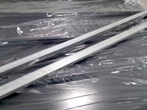 tubolare-rettangolare-40x30-ferro-zincato-2mm